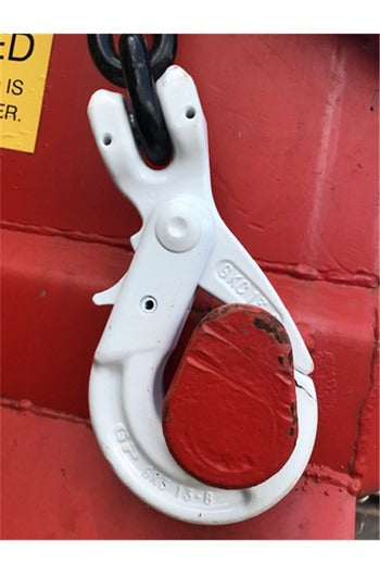 Green Pin Skip Chain Clevis Self Locking Hook