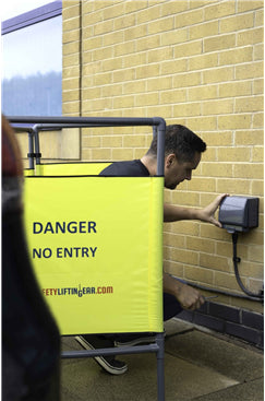 Hi-Viz Safety Barrier with 4 panels