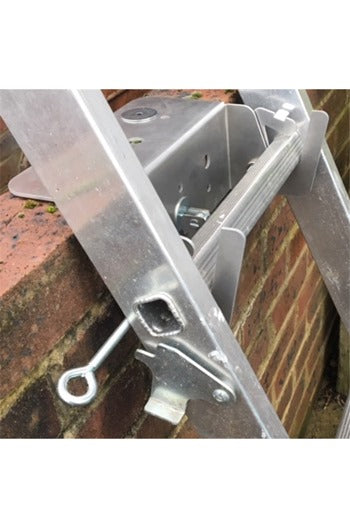Worksafe "LADDER SAFE" Bracket